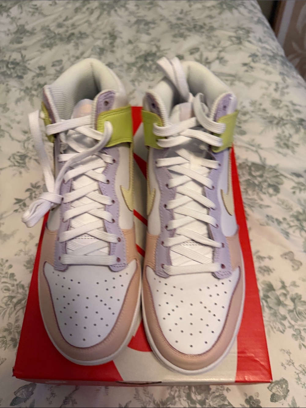Women’s Nike Dunks High White, Pastel Pink, Lavender & Lime - Picture 4 of 10